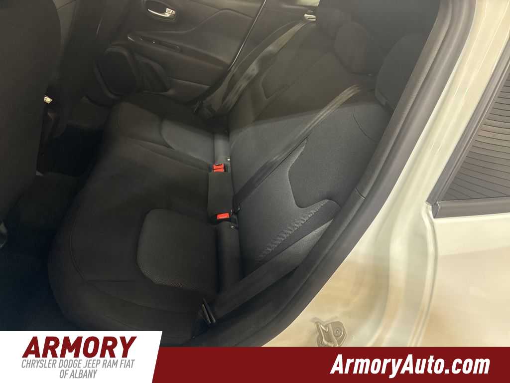 Thumbnail: 2023 Jeep Renegade - 24