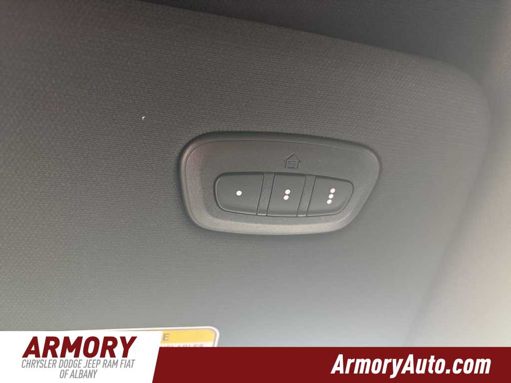 Thumbnail: 2026 RAM 1500 - 18