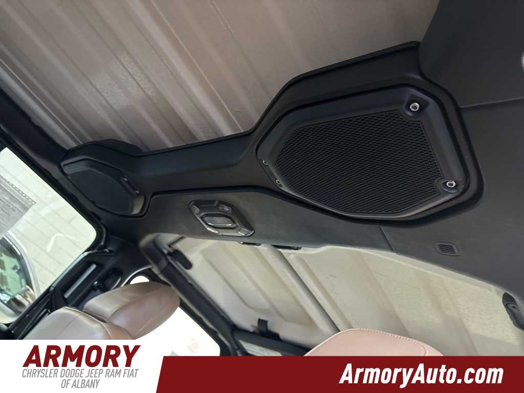 Thumbnail: 2022 Jeep Wrangler - 36