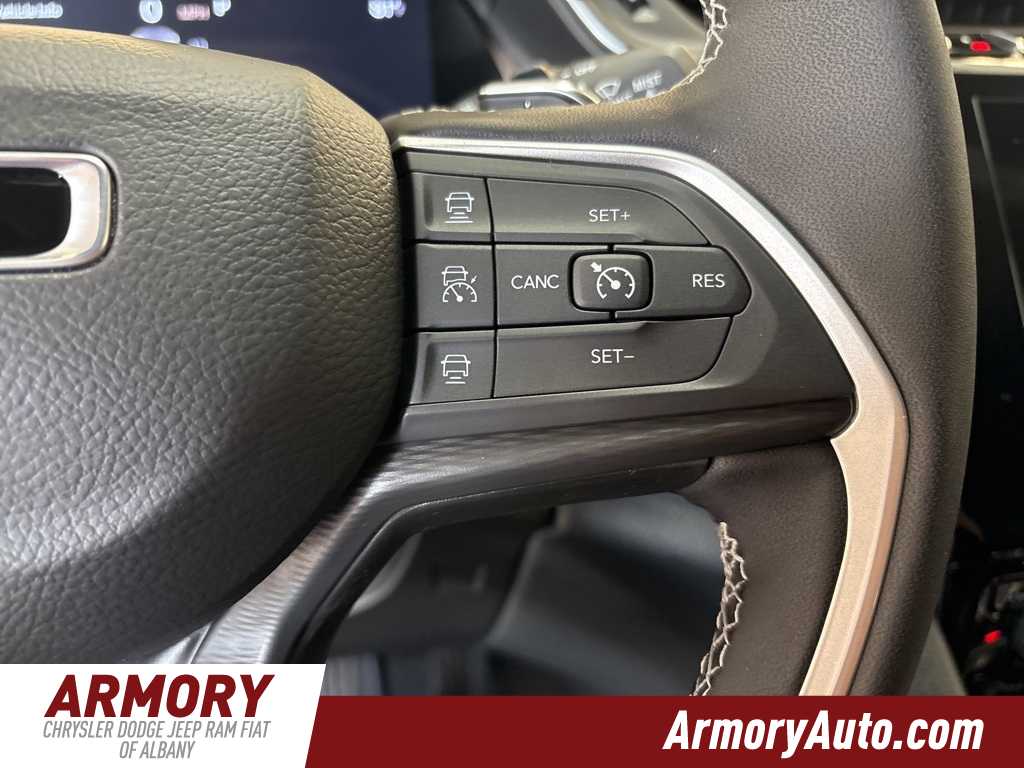 Thumbnail: 2025 Jeep Grand Cherokee - 15