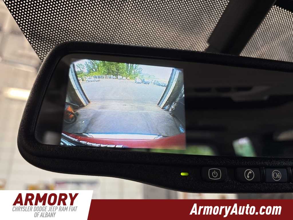 Thumbnail: 2012 GMC Acadia - 21