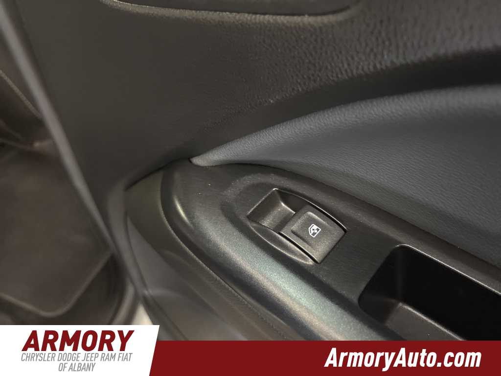 Thumbnail: 2021 Chevrolet Colorado - 28