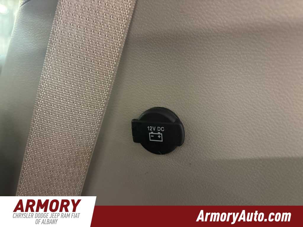 Thumbnail: 2023 Chrysler Pacifica - 28