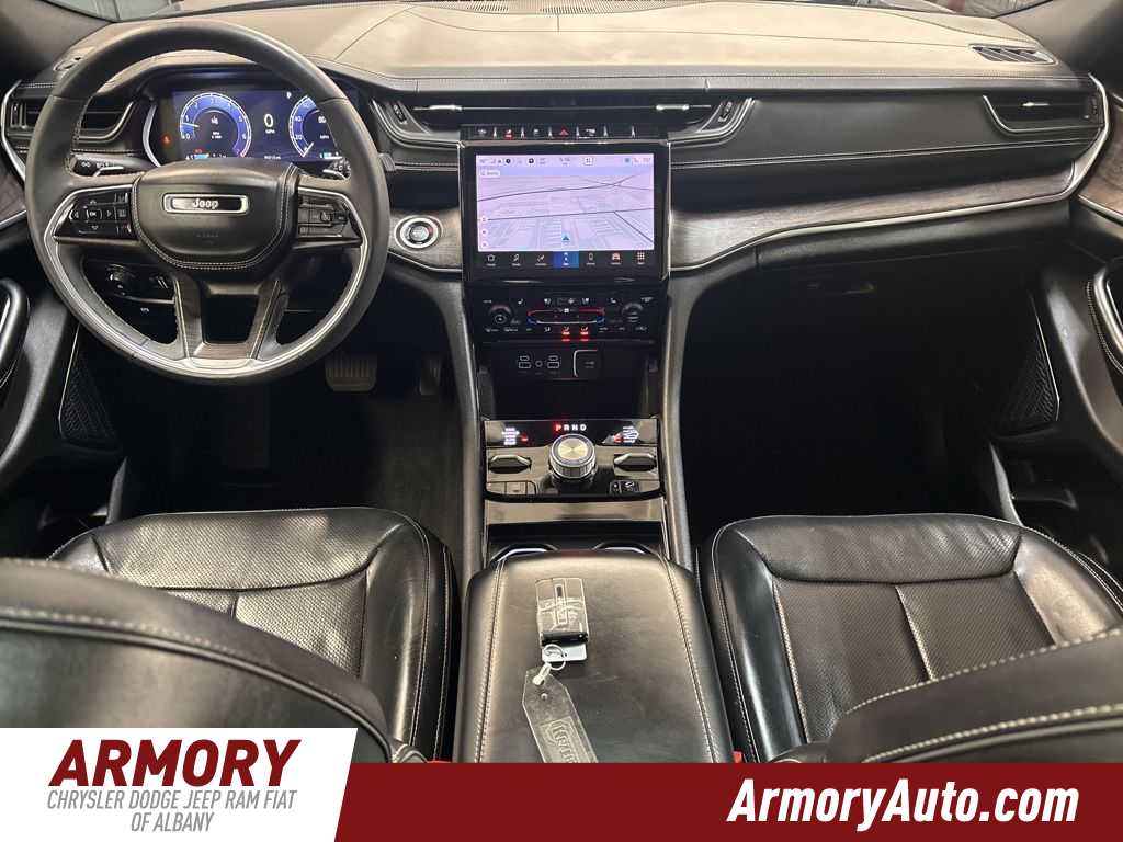 Thumbnail: 2023 Jeep Grand Cherokee L - 44