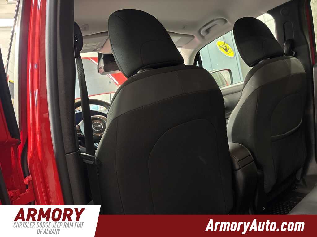 Thumbnail: 2023 Jeep Renegade - 25