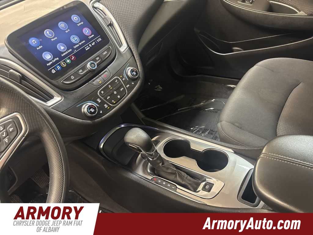 Thumbnail: 2023 Chevrolet Malibu - 16