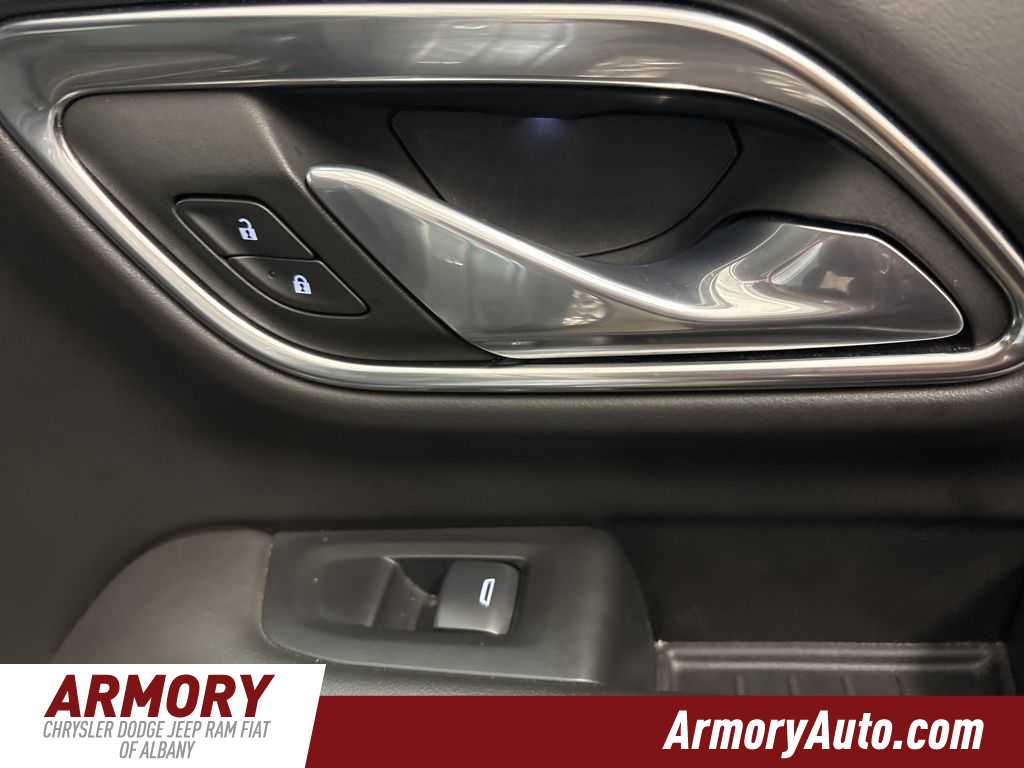 Thumbnail: 2024 Chevrolet Tahoe - 37