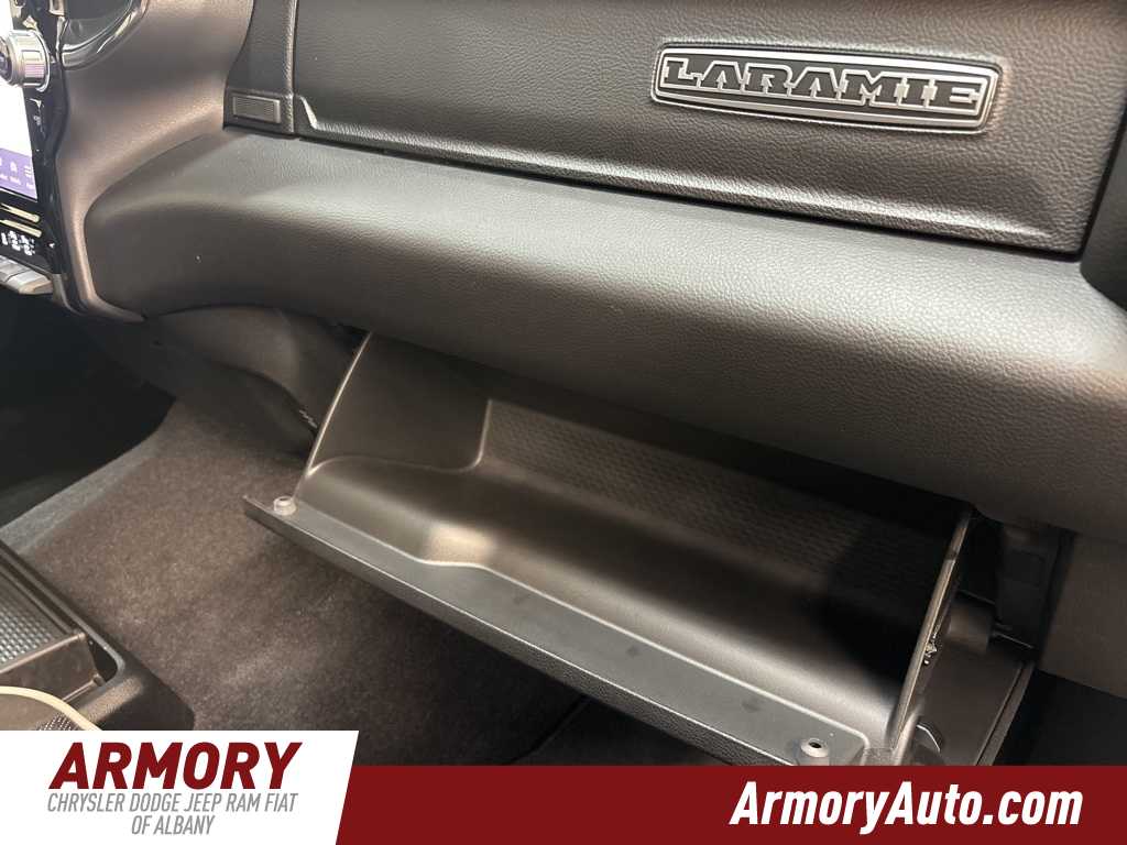 Thumbnail: 2025 RAM 1500 - 38