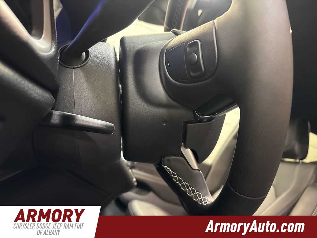 Thumbnail: 2026 Chrysler Pacifica - 12