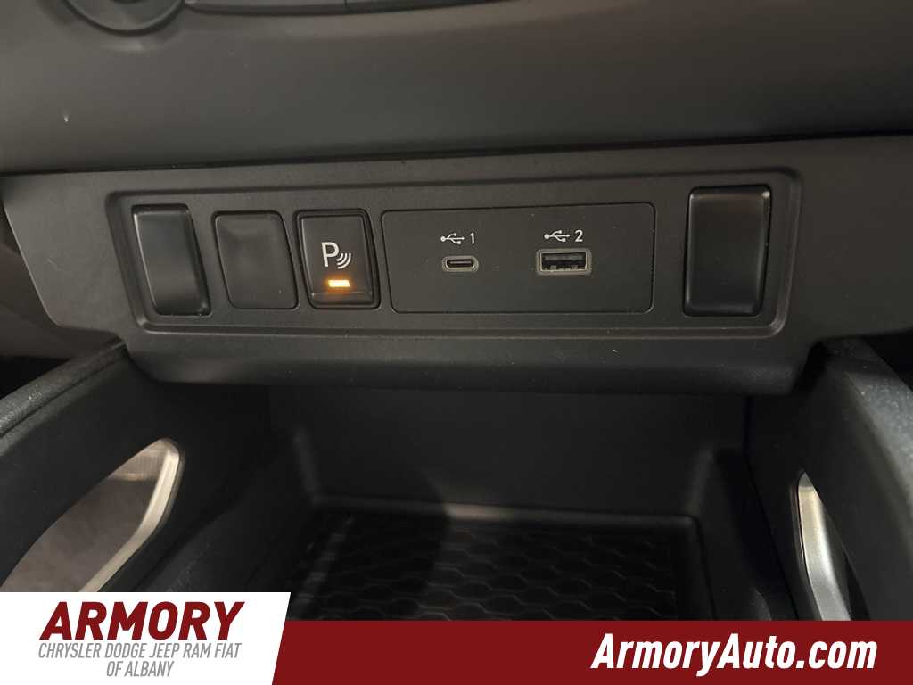 Thumbnail: 2022 Nissan Frontier - 18