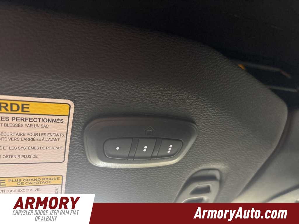 Thumbnail: 2022 Jeep Wrangler - 23