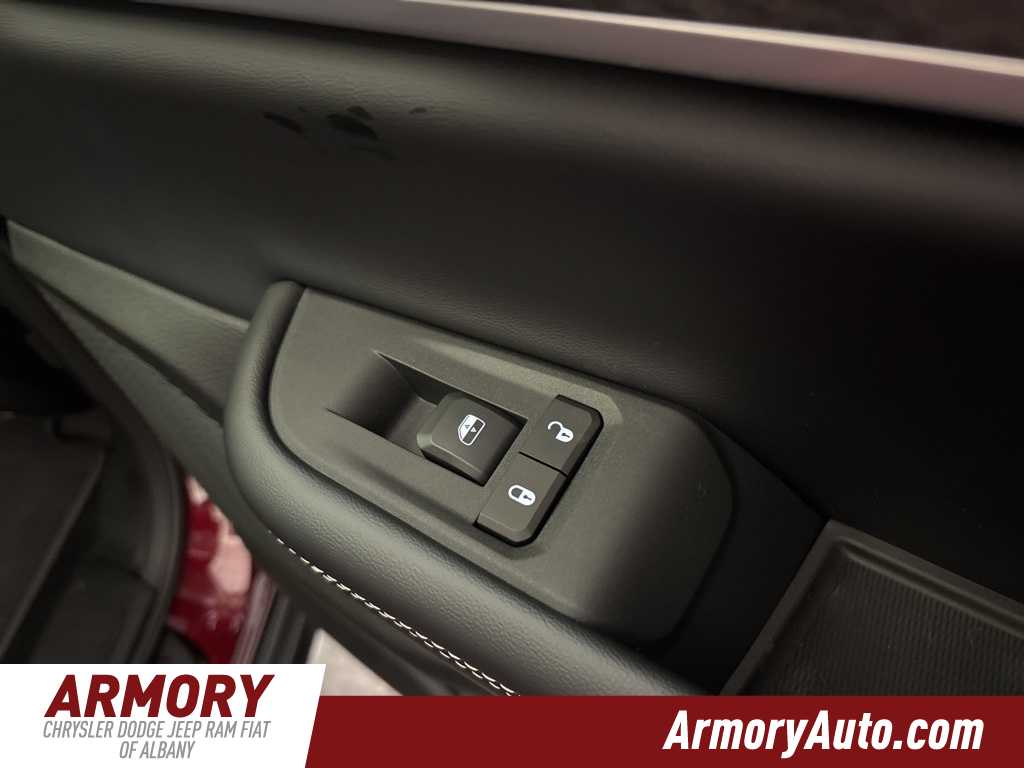 Thumbnail: 2025 Jeep Grand Cherokee L - 34