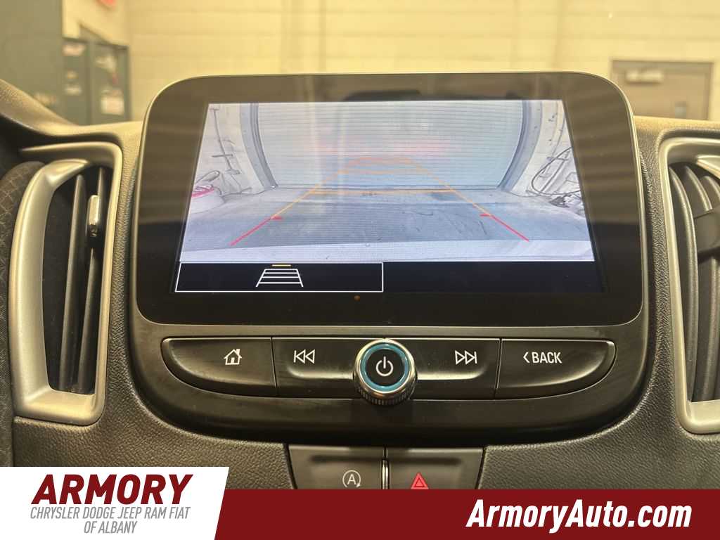 Thumbnail: 2023 Chevrolet Malibu - 19