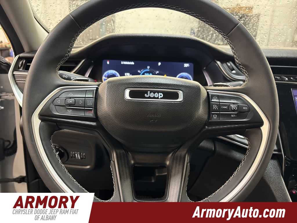 Thumbnail: 2023 Jeep Grand Cherokee L - 13