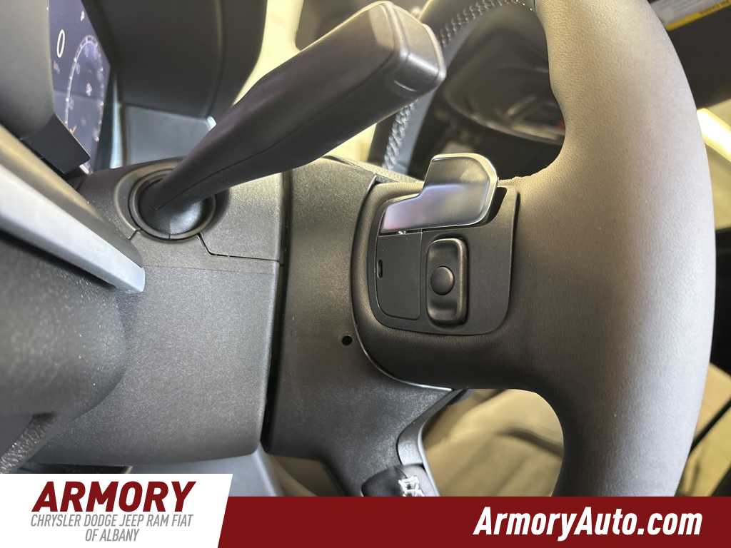 Thumbnail: 2025 Jeep Grand Cherokee - 11