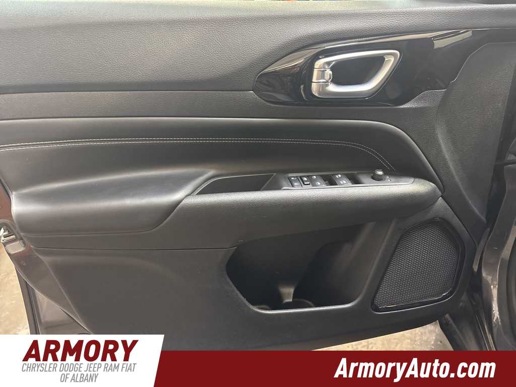 Thumbnail: 2022 Jeep Compass - 7