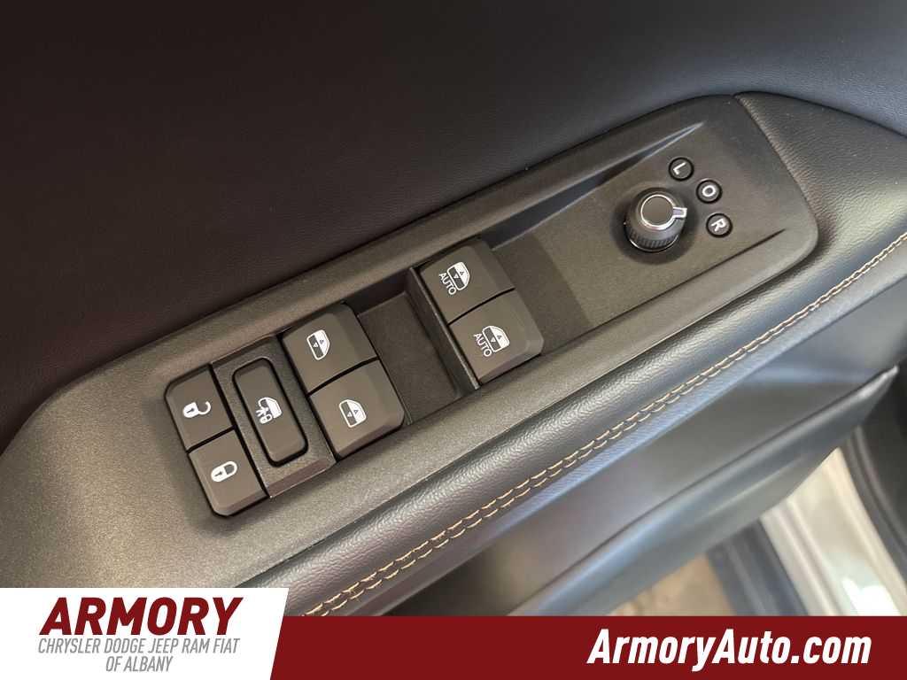 Thumbnail: 2026 Jeep Cherokee - 8