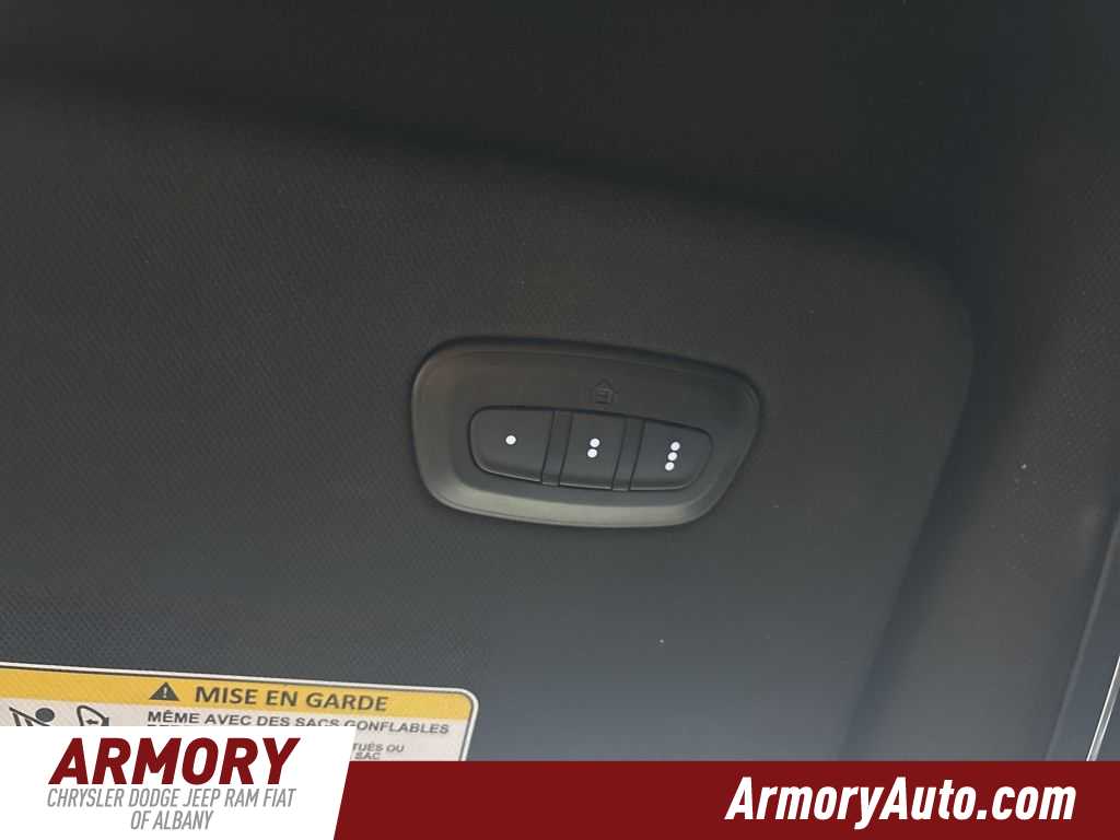 Thumbnail: 2023 Jeep Wagoneer - 26