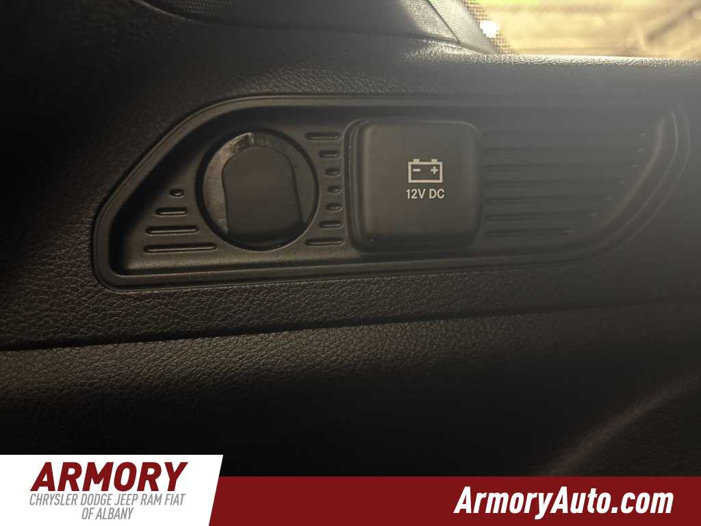 Thumbnail: 2025 Jeep Grand Cherokee - 29