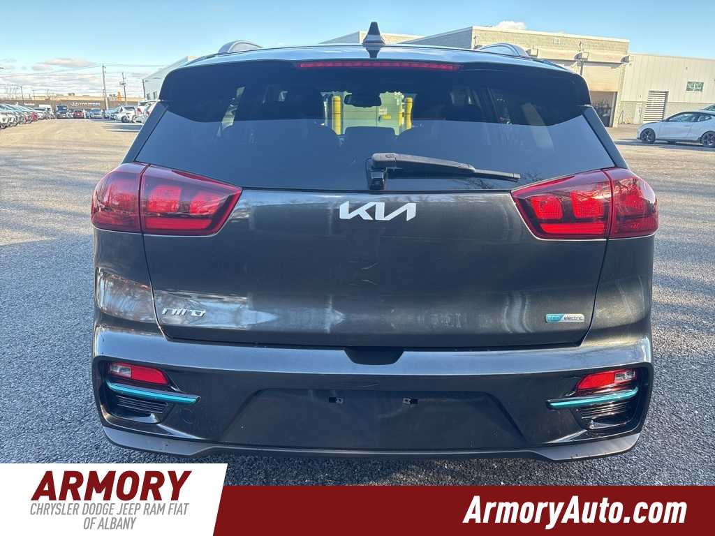 Thumbnail: 2022 Kia Niro - 5