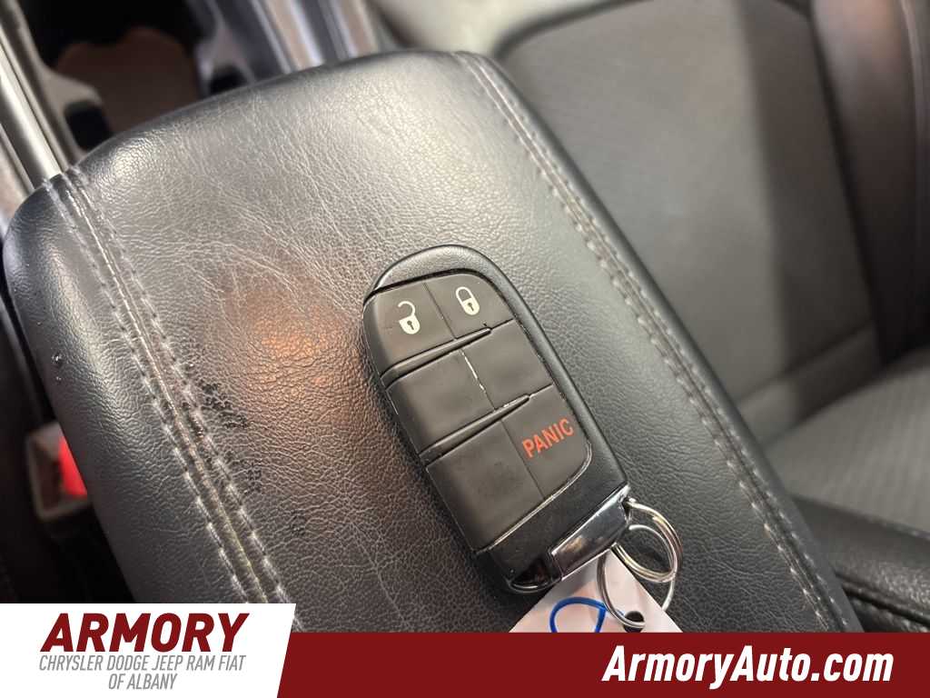 Thumbnail: 2022 Jeep Compass - 17