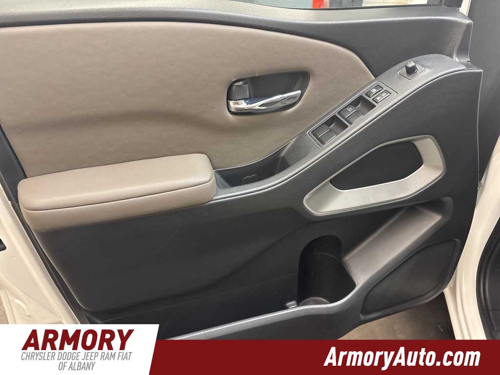 Thumbnail: 2022 Nissan Frontier - 7