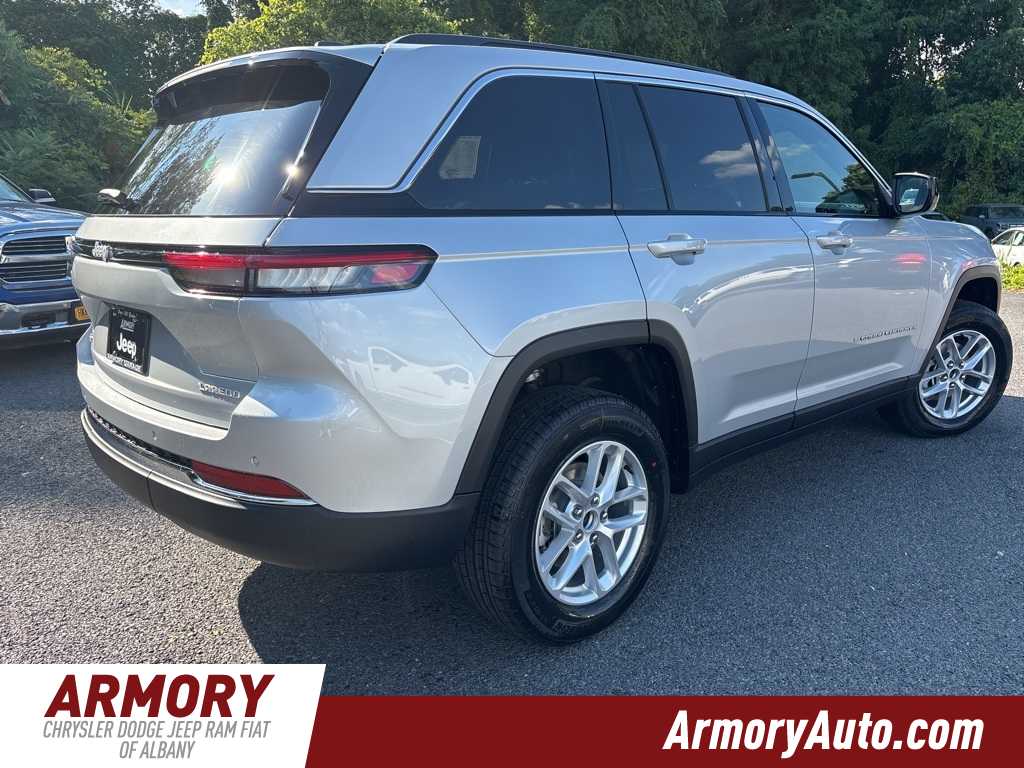 Thumbnail: 2025 Jeep Grand Cherokee - 4