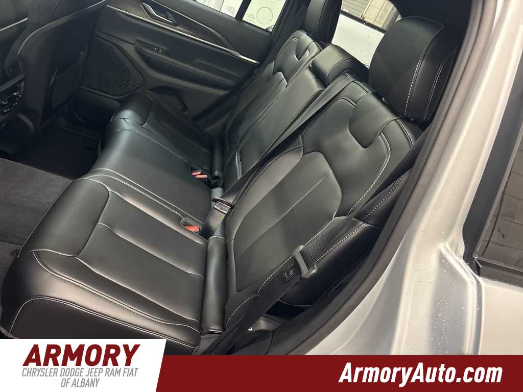 Thumbnail: 2025 Jeep Grand Cherokee - 26