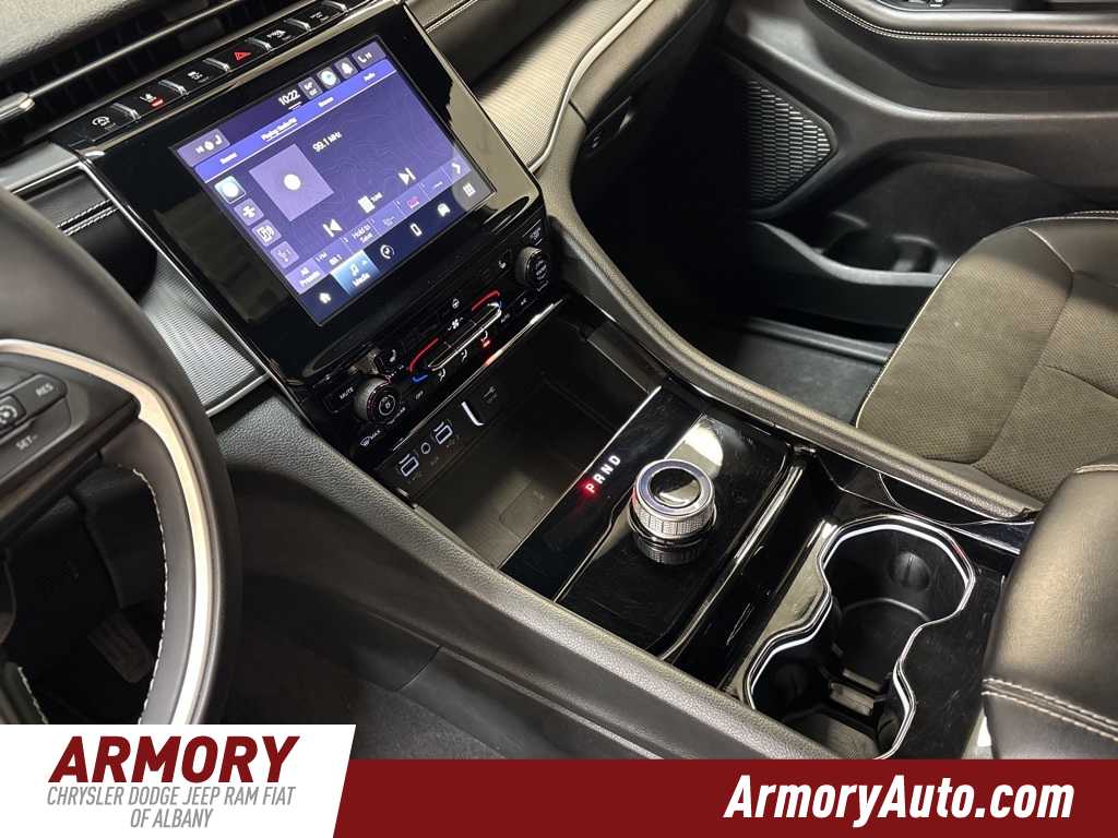 Thumbnail: 2023 Jeep Grand Cherokee L - 16