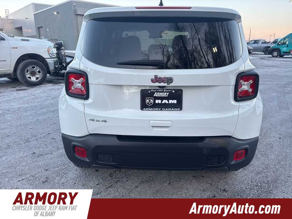 Thumbnail: 2023 Jeep Renegade - 5