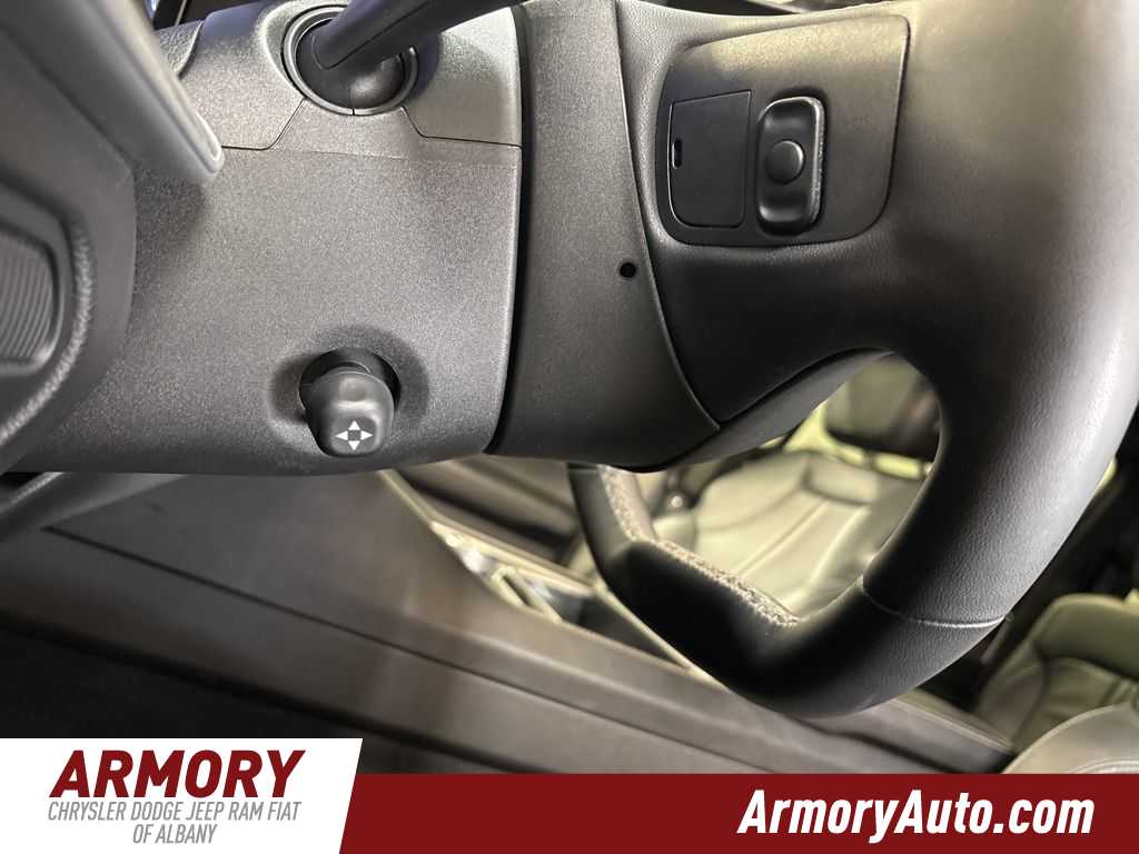 Thumbnail: 2024 Jeep Wagoneer - 13