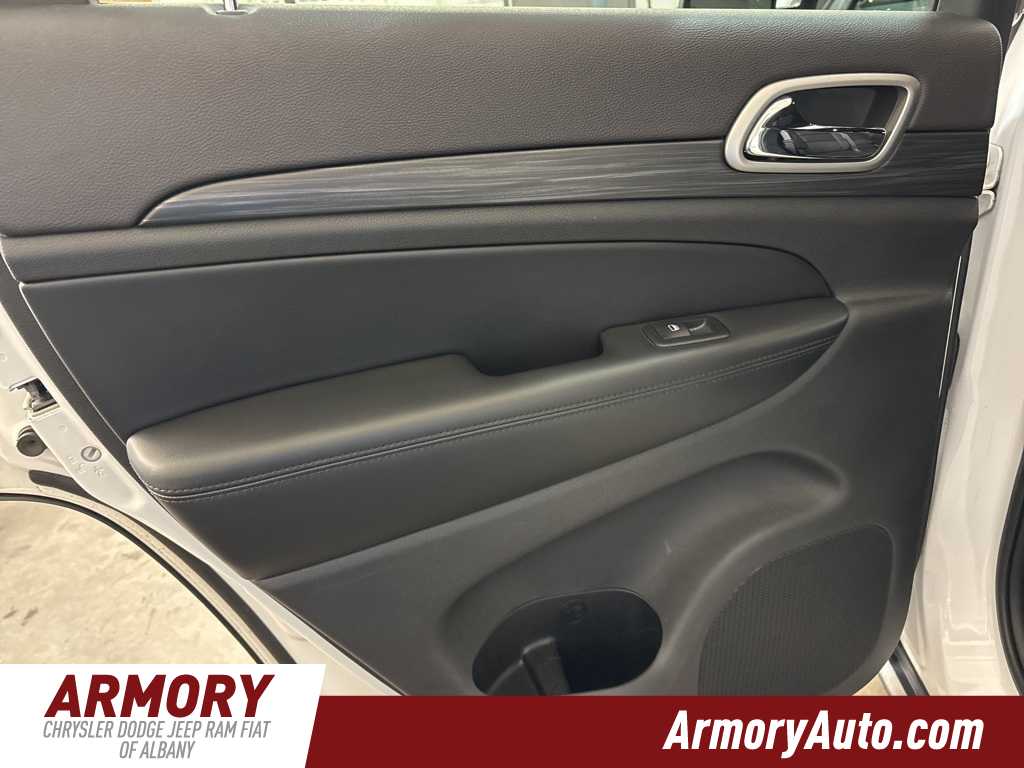 Thumbnail: 2019 Jeep Grand Cherokee - 23