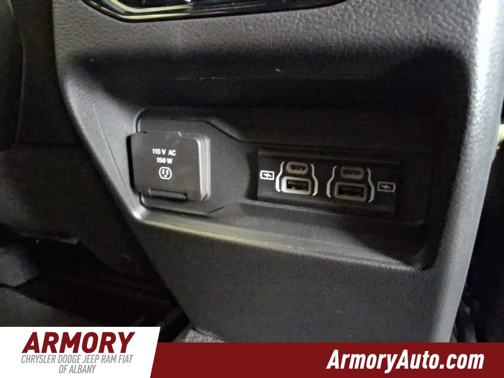 Thumbnail: 2025 Jeep Grand Cherokee - 29