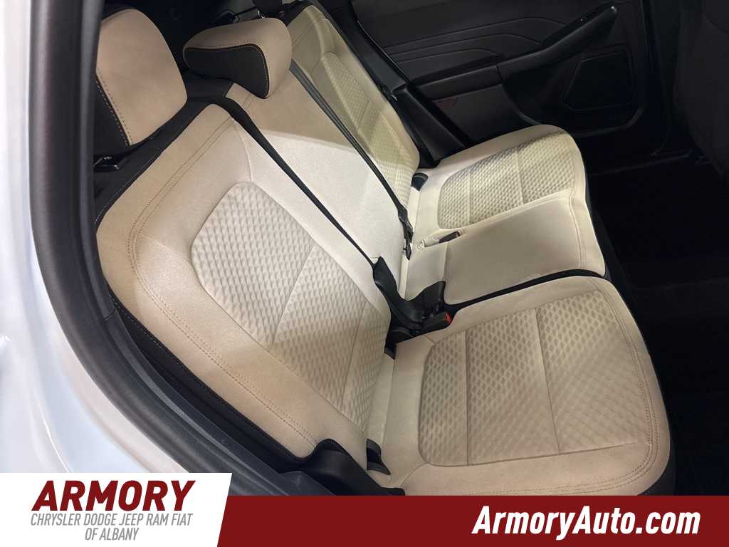 Thumbnail: 2022 Ford Escape - 31