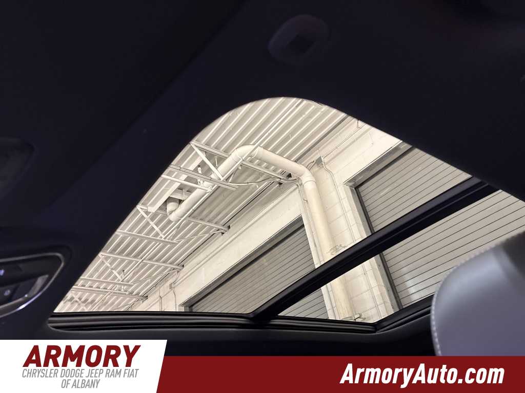 Thumbnail: 2025 Jeep Grand Cherokee - 25