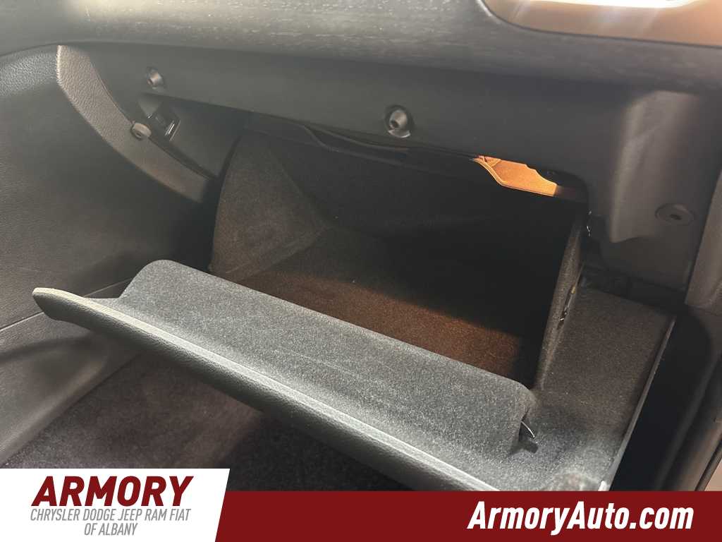 Thumbnail: 2017 Jeep Grand Cherokee - 36