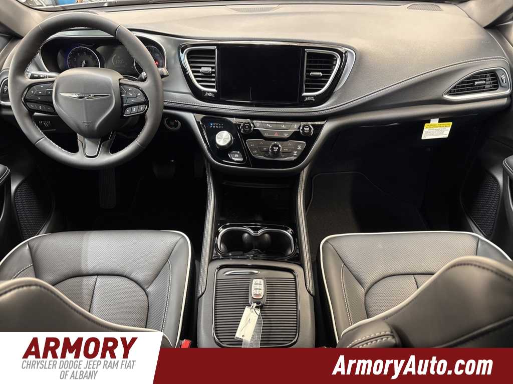 Thumbnail: 2026 Chrysler Pacifica - 33