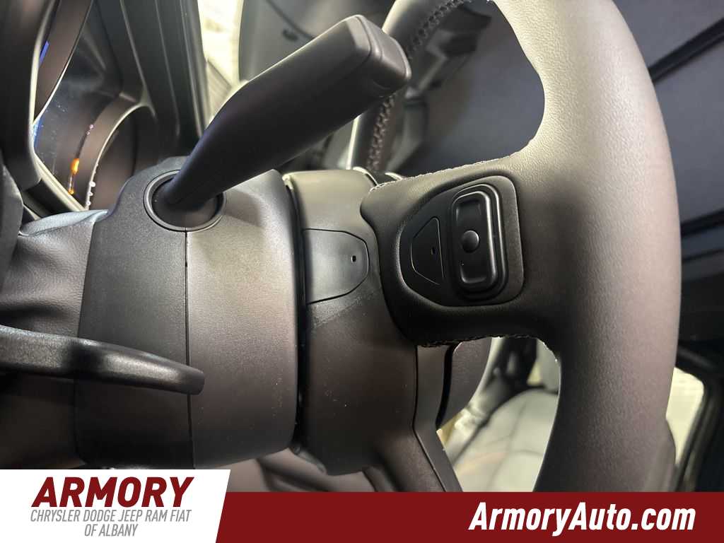 Thumbnail: 2026 Jeep Gladiator - 11