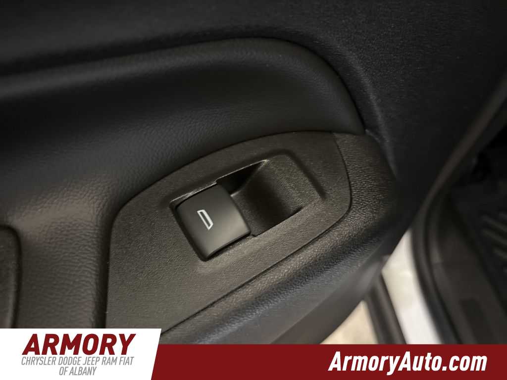 Thumbnail: 2022 Chevrolet Equinox - 27