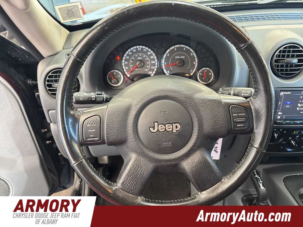 Thumbnail: 2006 Jeep Liberty - 11
