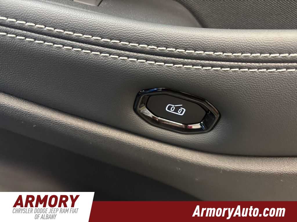 Thumbnail: 2026 Jeep Cherokee - 44