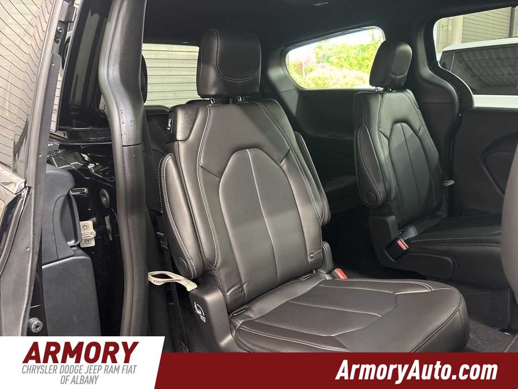 Thumbnail: 2026 Chrysler Pacifica - 33