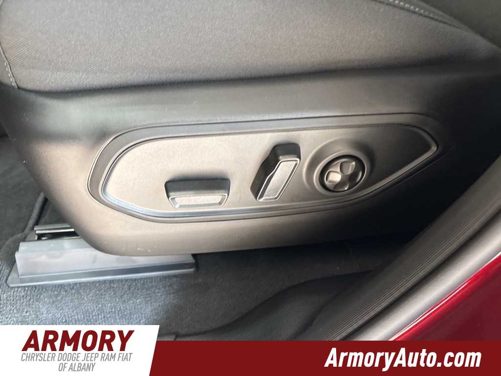 Thumbnail: 2025 Jeep Grand Cherokee - 11