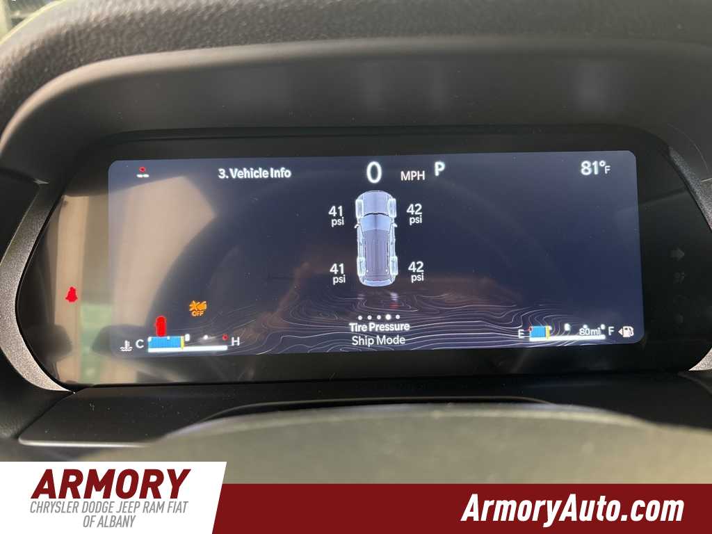 Thumbnail: 2025 Jeep Grand Cherokee - 16