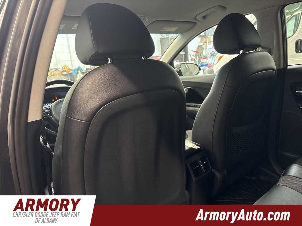 Thumbnail: 2022 Kia Niro - 27