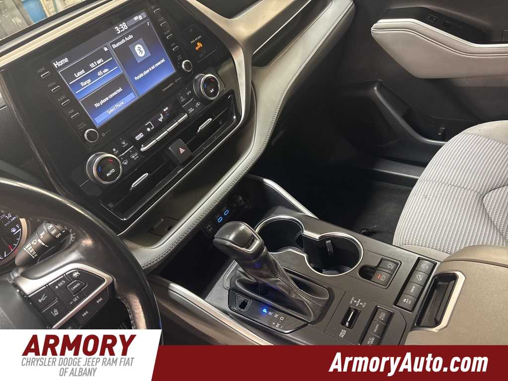 Thumbnail: 2022 Toyota Highlander - 15