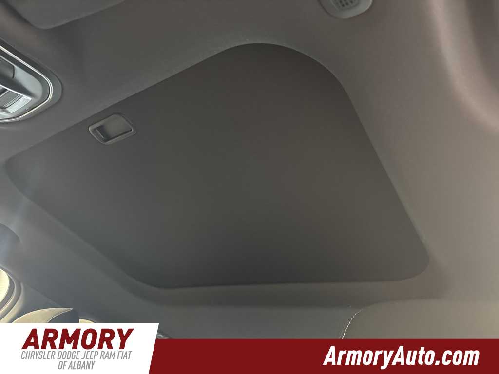 Thumbnail: 2025 Jeep Grand Cherokee - 21