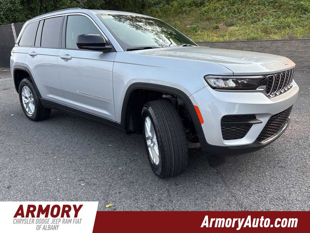 Thumbnail: 2025 Jeep Grand Cherokee - 3