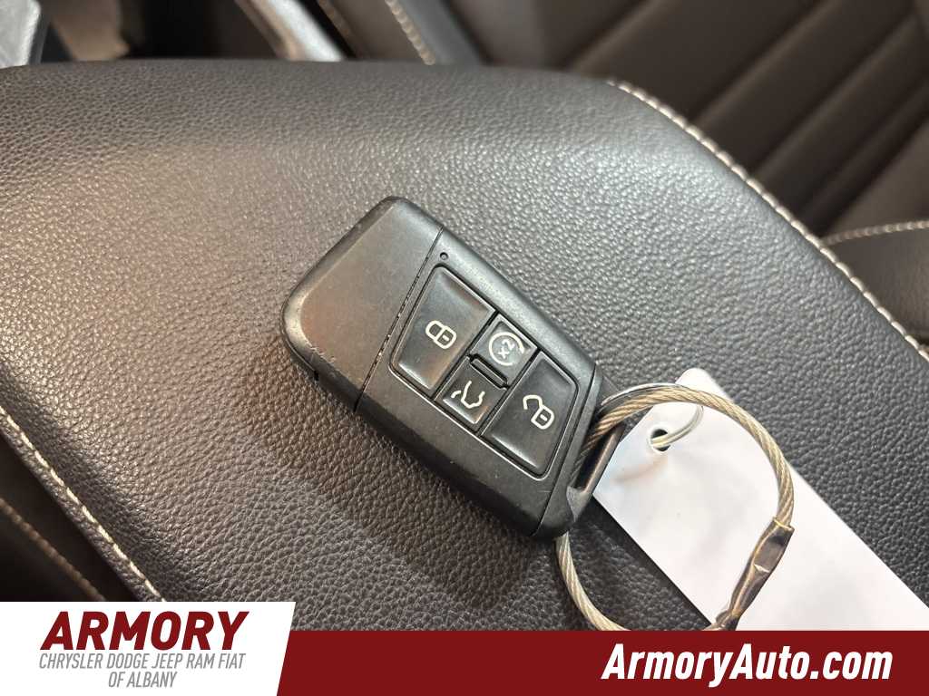 Thumbnail: 2024 Volkswagen Jetta - 18