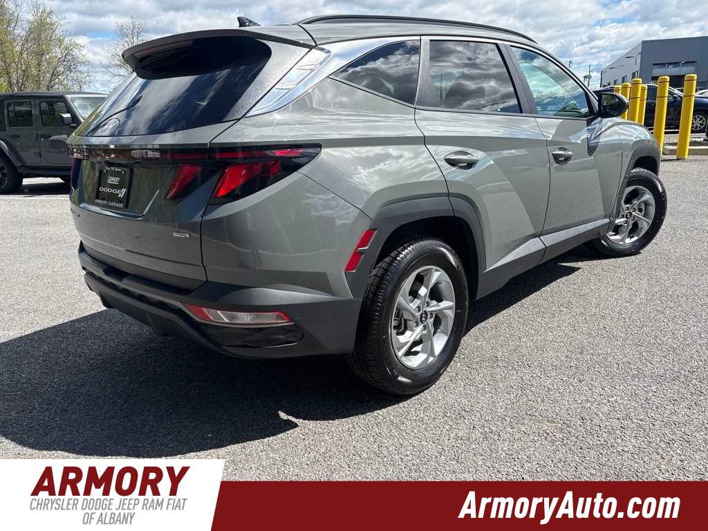 Thumbnail: 2024 Hyundai Tucson - 4